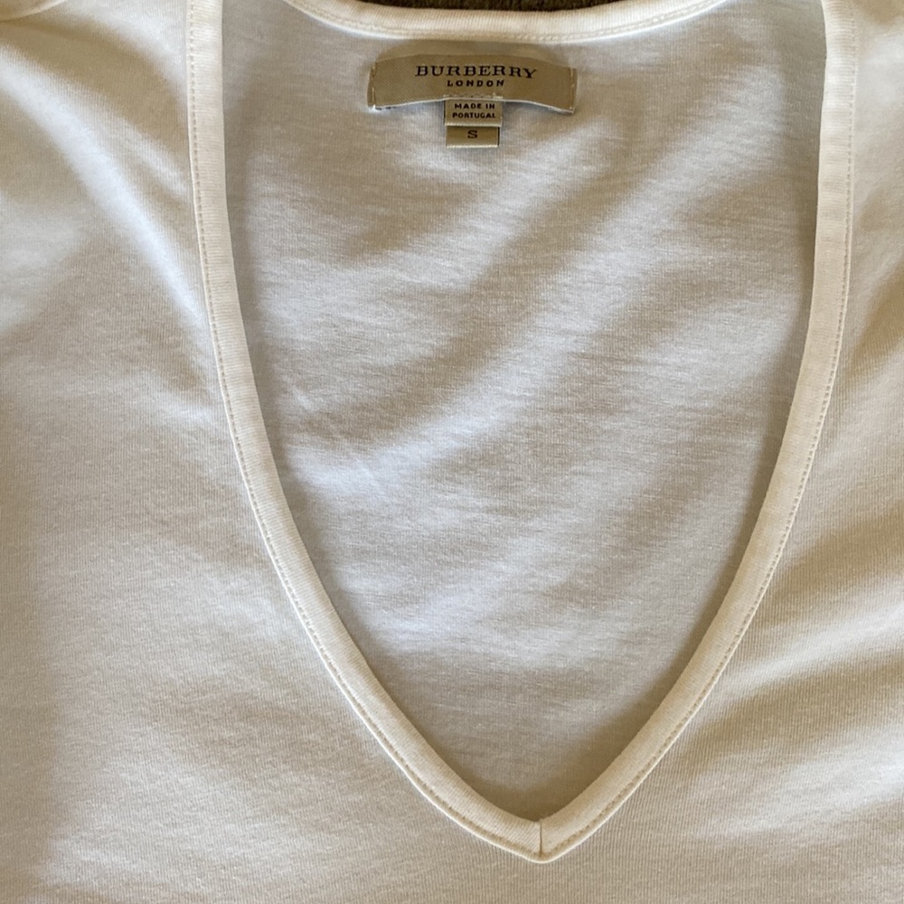 Burberry🐎 - Picture 3 of 4